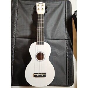 Mahalo U-Smile WT Soprano Ukulele – White – With Gig Bag – Ready to Gift!